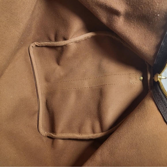 Authentic Louis Vuitton Keepall 50 bandouliere duffel travel bag - Picture 16 of 16